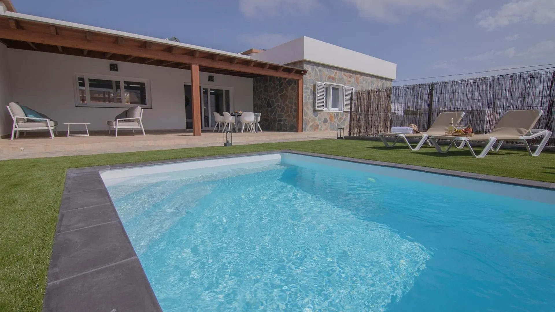 Villa Rustika 1 - Rural Private Pool Villaverde By Holidays Home La Oliva